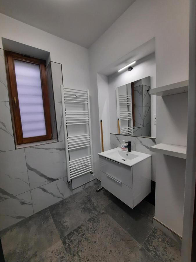 Apartamento House Side By Side Braşov Exterior foto